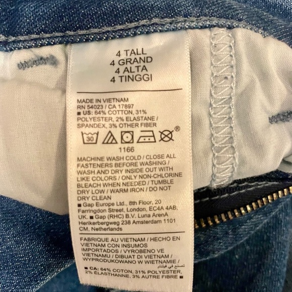 Old Navy Blue Flare & Wide Leg Jeans - Picture 8 of 12